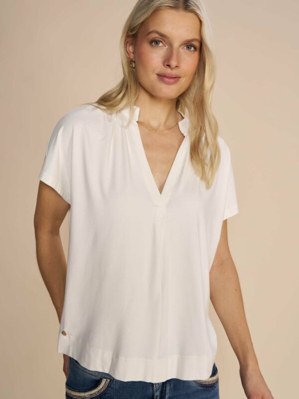 Venez découvrir les tee-shirts femme à la boutique de prêt à porter multimarques à Tarbes