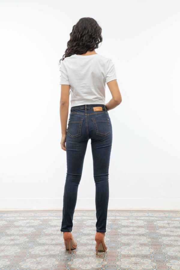 Venez découvrir les tee-shirts femme à la boutique de prêt à porter multimarques à Tarbes