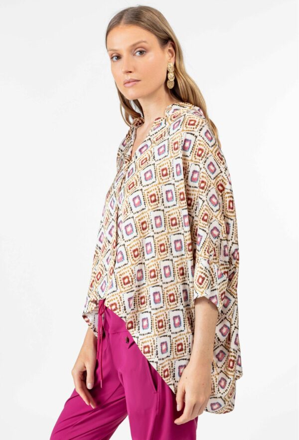Venez découvrir les chemises femme à la boutique de prêt à porter multimarques à Tarbes