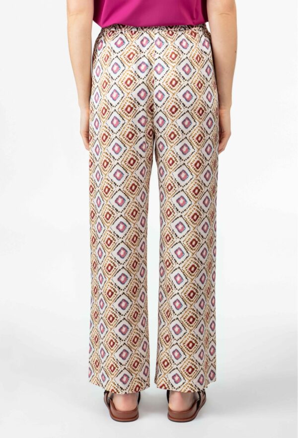 Venez découvrir les pantalons femme à la boutique de prêt à porter multimarques à Tarbes