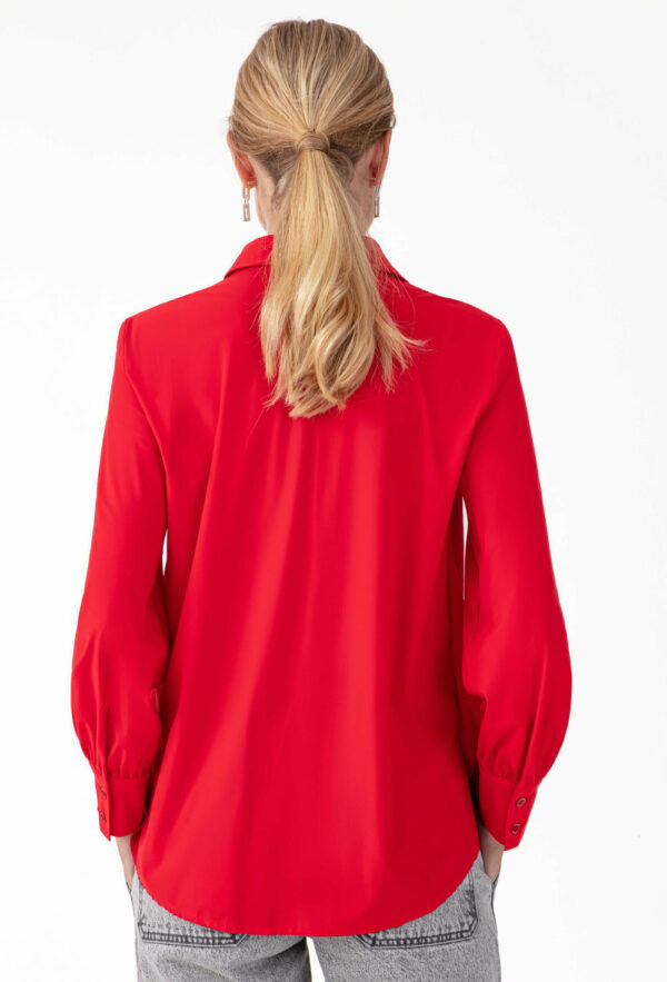 A découvrir chez Ann'C à Tarbes La Blouse manches longues DUNE en jersey technique rouge INDIES