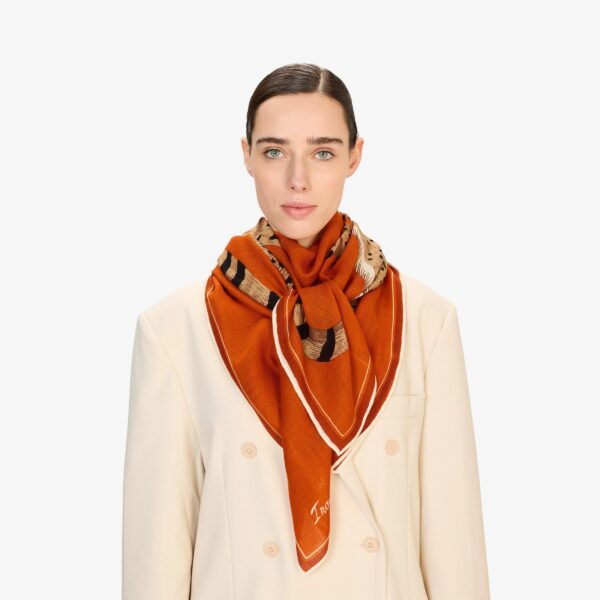 CARRÉ 130 JORGEN ORANGE-INOUÏ EDITION
