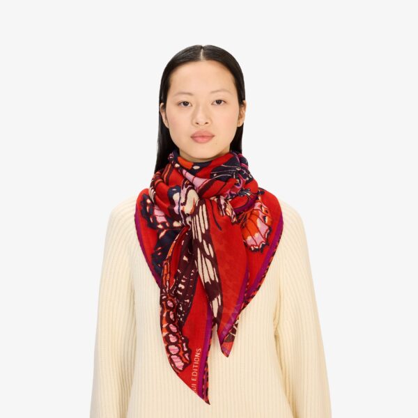 CARRÉ 130 PAPILLON ROUGE-INOUÏ EDITION