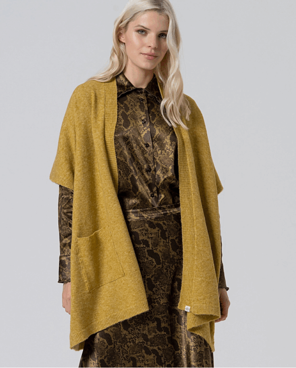 Poncho ouvert en tricot avec poches Moutarde SURKANA ANNC TARBES