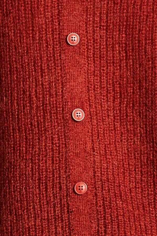 PULL BOUTONS DOS-MAT DE MISAINE ANNC TARBES